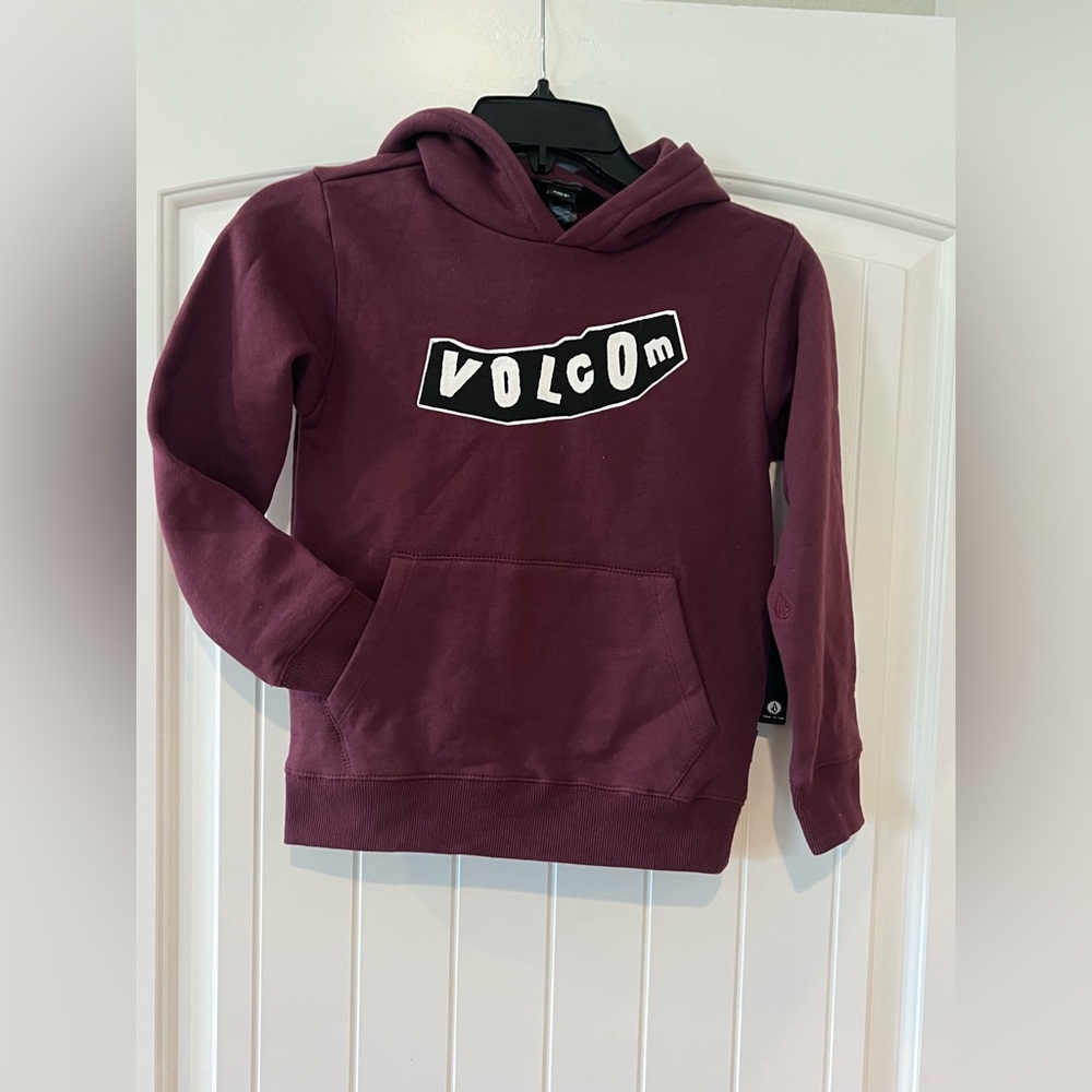 New with tags- youth size 6 Volcom hoodie in maroon